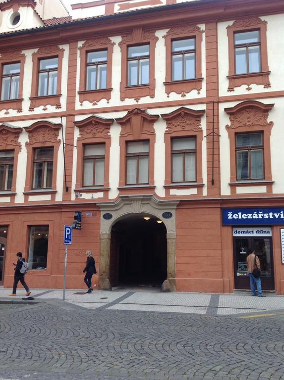 Old Town Apartment Praha Bagian luar foto